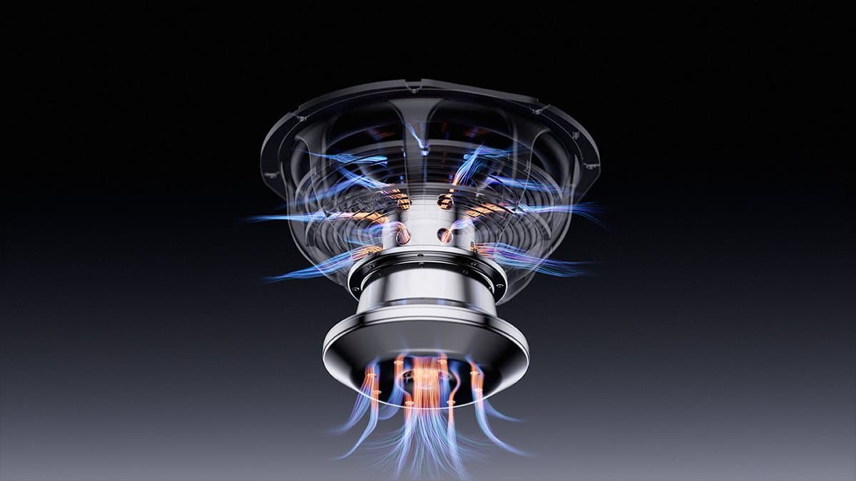 Cooling paths carrying heat away from the voice coil