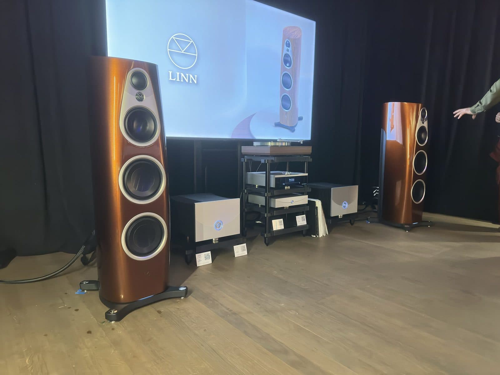 Linn 360 loudspeakers driven by Klimax Solo 800 monoblocs at HIGH END Vienna 2026